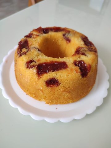 Bolo Fubá com Goiabada